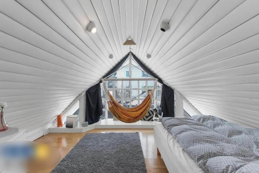 Icelandic Art Garden Villa W. Parking In Centre City Рейкявик Екстериор снимка